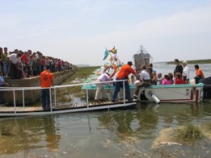 Desembarco de la Hermandad de Punta Umbría en Moguer. 