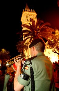 La Banda fue seguida por cientos de personas a lo largo de su espectacular recorrido 