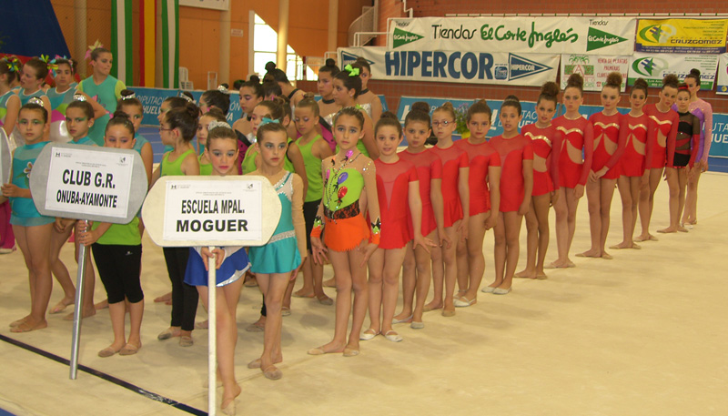 Las participantes en el Trofeo Diputación celebrado en Moguer.