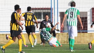 El San Roque quiere despedirse de la Segunda B con un buen partido. / Foto: Josele Ruiz.