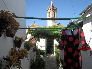 Los vecinos ya tienen los trajes listos para empezar las fiestas.