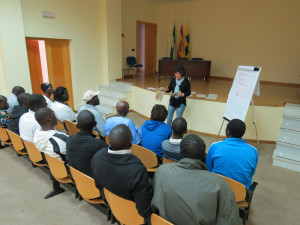 Participantes de la charla informativa acerca del sistema sanitario andaluz.