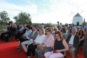 El público apoyó la puesta en marcha de esta iniciativa. 