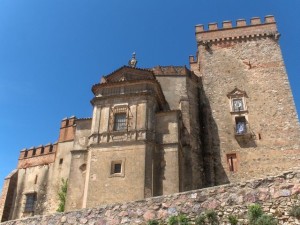 La Iglesia del Castillo de Aracena, construida durante los siglos XII y XV, se relaciona con el legado Templario.