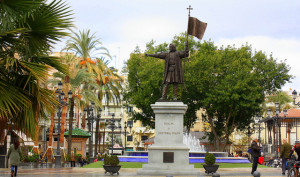 En la conferencia se ofrecen detalles de los diferentes monumentos de la ciudad.