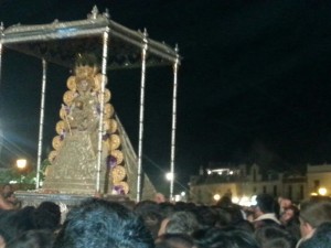 La VIrgen esta madrugada en la aldea.