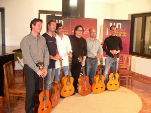 Los guitarristas, Paco Cruzado, Pablo García, Rafael Varela, Andrés Rite y Juan Antonio Conde, interpretaron obras de Paco de Lucía, Gerardo Núñez y Albeniz