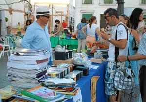 La Plaza Redonda acogió el mercadillo solidario.