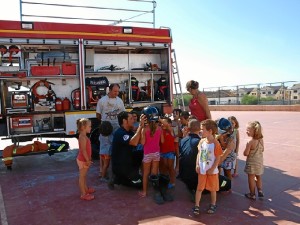 Actividades en el interior y exterior podrán realizar los participantes de este campamento.