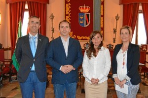 Firma del Convenio del Ayuntamiento de Almonte y el Colegio oficial de Arquitectos de Huelva.