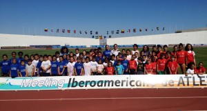 Isabel Macías y Alba López, con las Escuelas Deportivas de Atletismo de los Clubes Curtius y el Huelva-Punta Umbría.