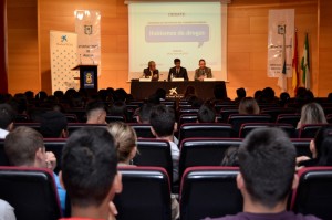 El debate se ha celebrado en la Gota de Leche.