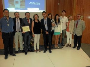 El Hospital Juan Ramón Jiménez ha reconocido la labor de los miembros del grupo parroquial.