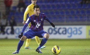 Jorge Larena, un futbolista de calidad para la medular del Recre.