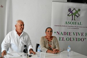 Manuel Ortiz y María Luisa Faneca clausuraron el proyecto ‘Nadie Vive en el Olvido’.