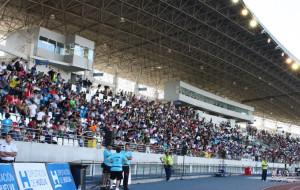 Aspecto de la grada del estadio Iberoamericano durante el Meeting. / Foto: Josele Ruiz.