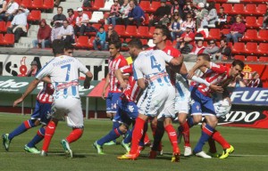 Ante el Huesca, de nuevo oportunidad para los menos utilizados. / Foto: www.realsporting.com.