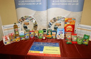 Voluntarios del Banco de Alimentos de Huelva y Cruz Roja Española serán los encargados de distribuir estos productos
