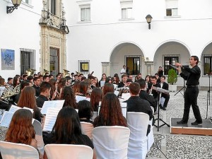 Calidad y variedad en su programación, disfrutaron los asistentes a los conciertos en la UNIA.