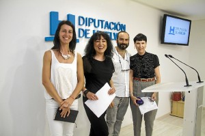 Tobar y Domínguez junto a Isabel Ignacio y Elena Caranca.