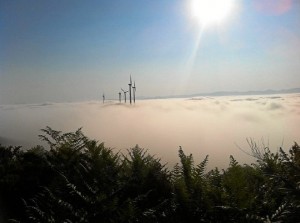 Hacer el camino a pie ofrece la posibilidad de no perderse perderse paisajes increíbles.