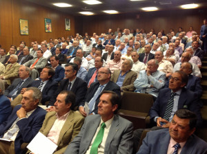 Los socios asistentes a la Asamblea.