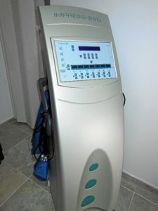 La presoterapia es un tratamiento médico y estético que utiliza la presión del aire para realizar un drenaje.
