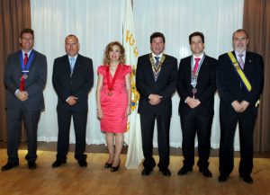 Nueva junta directiva 2013-2014 del Club Rotary en Huelva, formada por Sergio Maestre, Salvador Rosell, Isabel Velasco, Eugenio Toro (presidente), Enrique Hinojosa y Javier Elena.