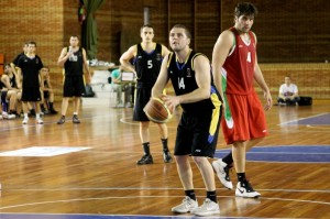 Ricky Pérez durante el partido de play off contra el Fundación Granada la pasada temporada