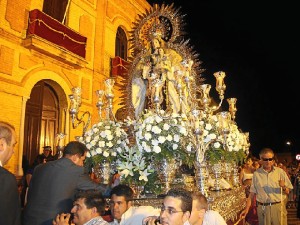 Los sanjuaneros volvieron a cumplir con su tradición marinera. 