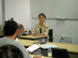 La presidenta de la FAPE, en el curso de la UNIA. 