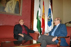 Encuentro con el obispo de la Iglesia Anglicana.