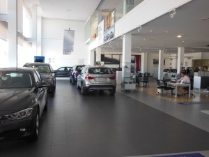 Interior del Concesionario BMW en Huelva (Autogram)