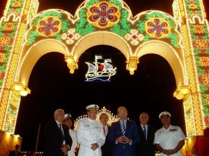 José María Segovia, el comandante Cordón, Pedro Rodríguez, Enrique Pérez y varios miembros de La Marina.