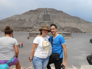 Paloma con su pareja en México, donde ha acabado la carrera de Trabajo Social. 