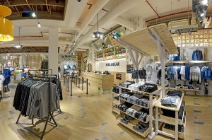 Pull&Bear también ofrece trabajo en Huelva. / Foto: Pull&Bear.