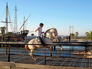 Andrés Romero en el Muelle de las Carabelas.