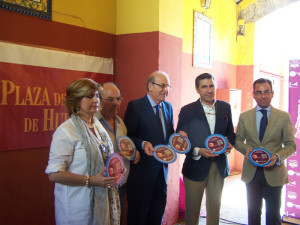 El acto ha tenido lugar en la Plaza de Toros de La Merced de Huelva. 