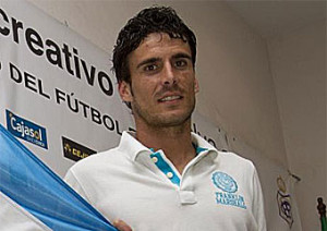 Juan Antonio Zamora, jugador del Recre dos años más