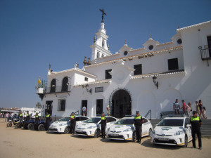 Los nuevos vehículos de la Policía almonteña.