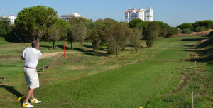 Unos 90 jugadores tomaron parte en el Torneo Mantenimiento en el campo de Doñana Golf.