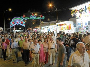 Gran ambiente en el recinto ferial de Mazagón.