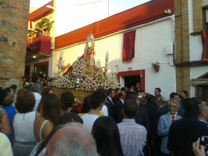 El pueblo de Calañas se ha volcado con la salida extraordinaria de la imagen.