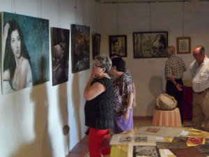 La inauguración de la muestra estuvo respaldada por el público.