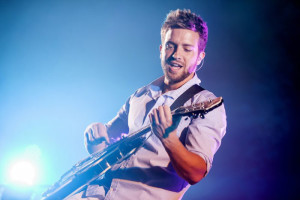 El cantante malagueño cantará canciones de su último disco, 'Tanto'. / Foto: www.pabloalboran.es