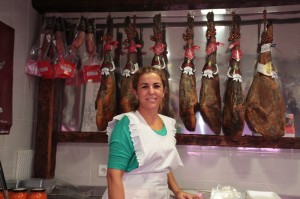 Paqui Borrero, la propietaria de Carnicería Paqui del Mercado del Carmen.