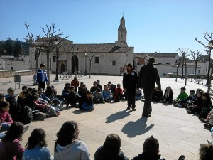 El Cabildo Viejo tiene un programa especial para grupos de escolares.