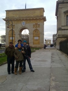 Arco del Triunfo, con la familia, en las primeras Navidades que pase aquí.