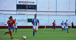 El equipo onubense tuvo que emplearse a fondo en el primer tiempo, cuando más acosó el cuadro local. / Foto: Bartomeu Morey (Fútbol Balear).