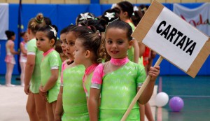 La gimnasia rítmica, una de las ofertas deportivas para el curso en Cartaya.